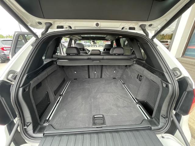 Photo of 2018 Alpine White BMW X5