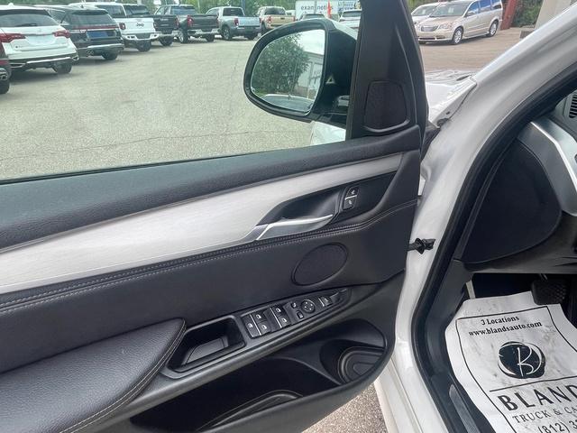 Photo of 2018 Alpine White BMW X5