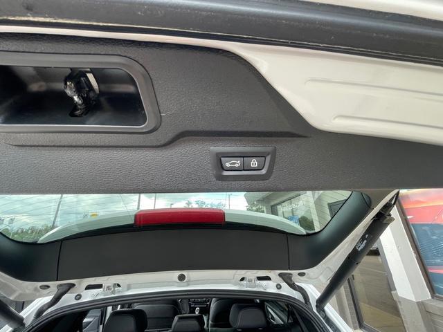 Photo of 2018 Alpine White BMW X5