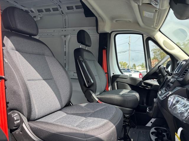 Photo of 2025 Bright White Clearcoat RAM 2500