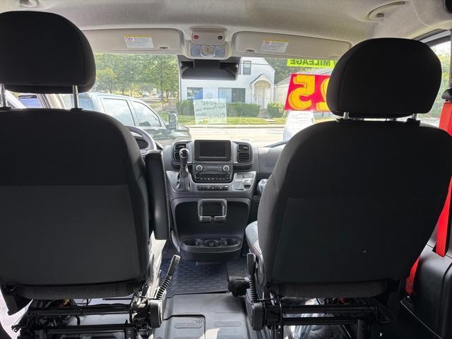 Photo of 2025 Bright White Clearcoat RAM 2500