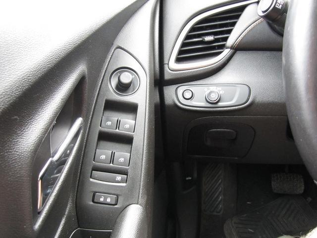 Photo of 2019 Pacific Blue Metallic Chevrolet Trax