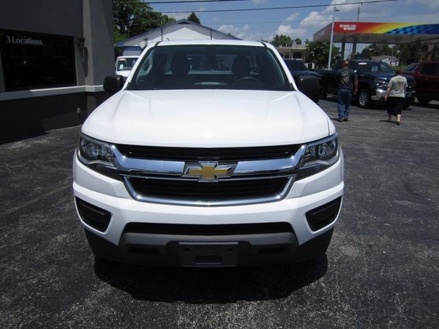 Photo of 2019 Summit White Chevrolet Colorado