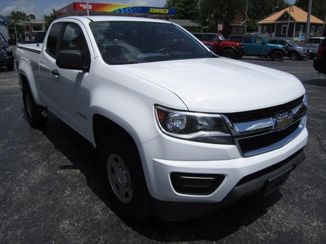 Photo of 2019 Summit White Chevrolet Colorado