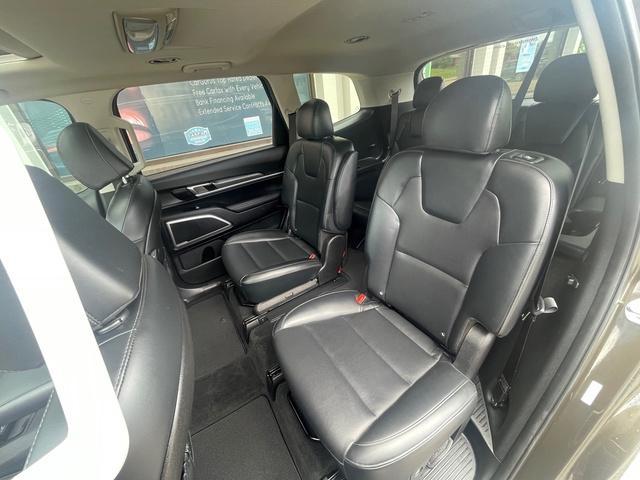 Photo of 2022 Dark Moss Kia Telluride