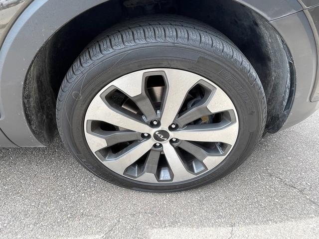 Photo of 2022 Dark Moss Kia Telluride