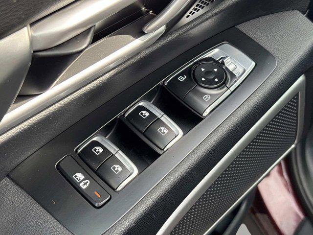Photo of 2022 Sangria Kia Telluride