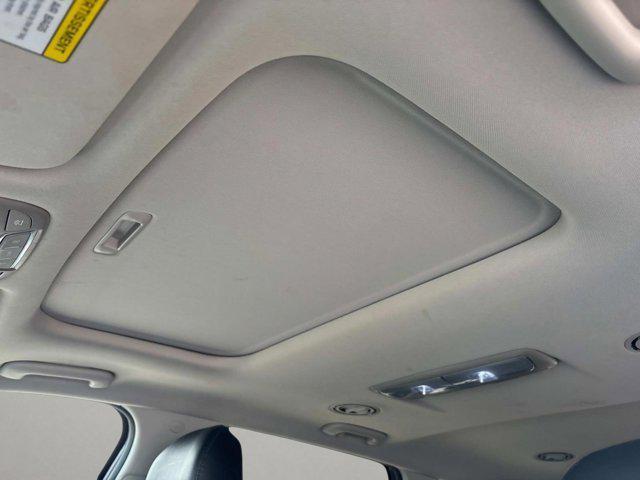 Photo of 2022 Sangria Kia Telluride