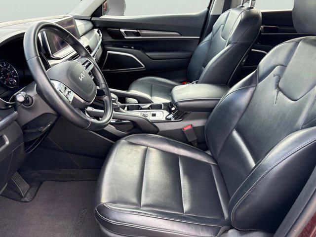 Photo of 2022 Sangria Kia Telluride