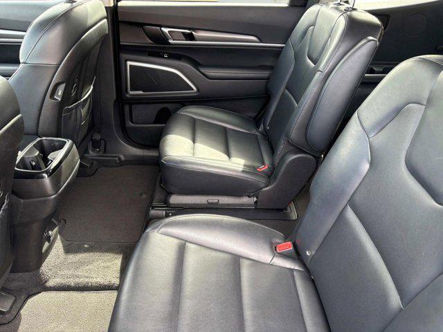 Photo of 2022 Sangria Kia Telluride
