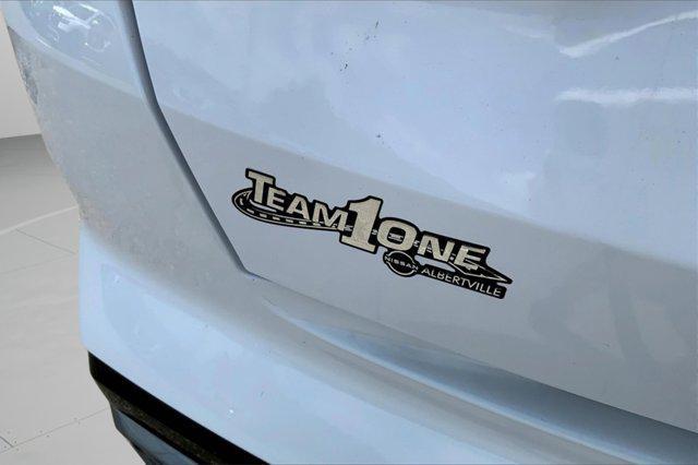 Photo of 2022 Glacial White Pearl Kia Sorento