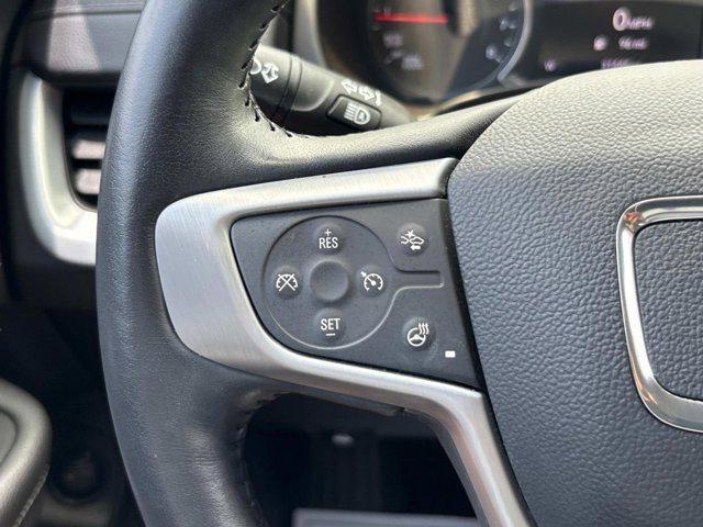 Photo of 2022 Summit White GMC Terrain
