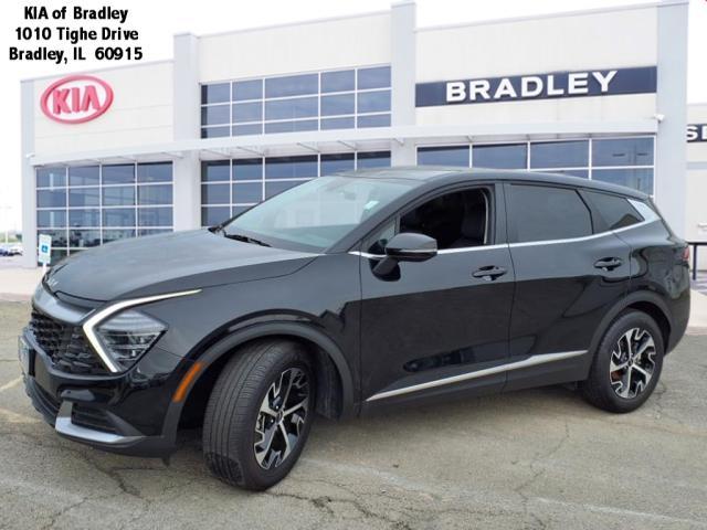 Photo of 2024 Black Kia Sportage