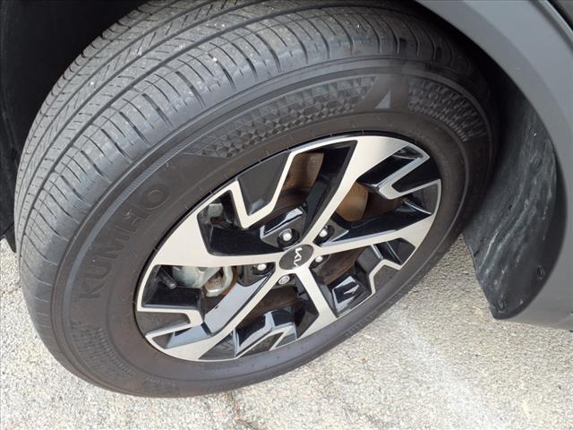 Photo of 2024 Black Kia Sportage