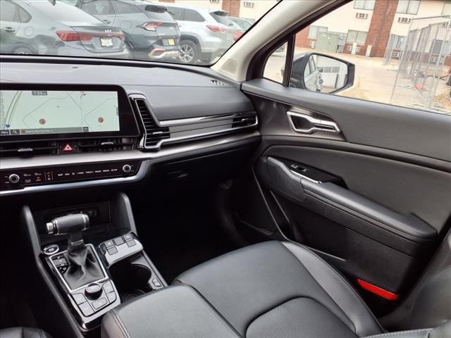 Photo of 2024 Black Kia Sportage