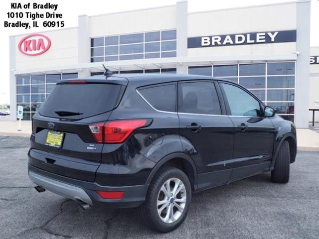 Photo of 2019 Black Ford Escape