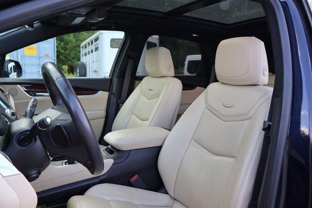 Photo of 2017 Dark Adriatic Blue Metallic Cadillac XT5