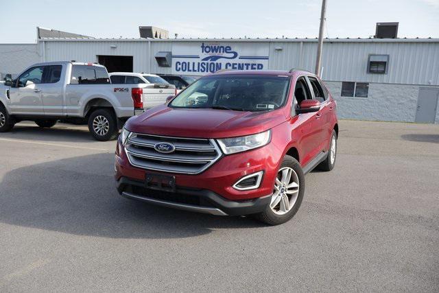 Photo of 2015 RUBY RED METALLIC TINT CC Ford Edge