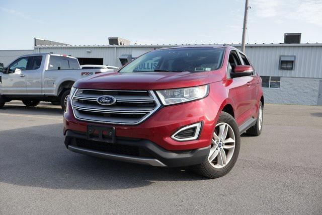 Photo of 2015 RUBY RED METALLIC TINT CC Ford Edge