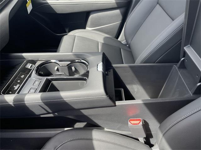 Photo of 2025 Super Black Nissan Murano