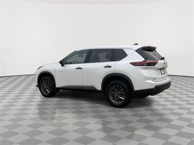 Photo of 2025 Everest White Pearl Nissan Rogue
