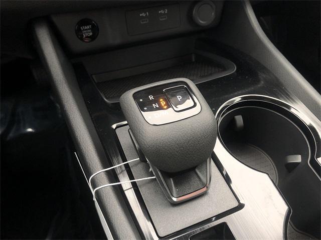 Photo of 2025 Everest White Pearl Nissan Rogue
