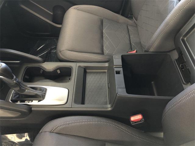 Photo of 2025 Glacier White Nissan Frontier