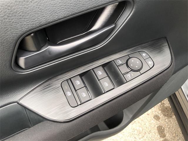 Photo of 2025 Gun Metallic Nissan Kicks