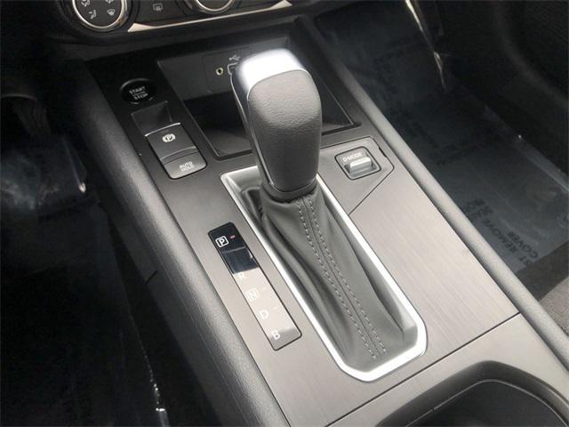 Photo of 2025 Gun Metallic Nissan Kicks
