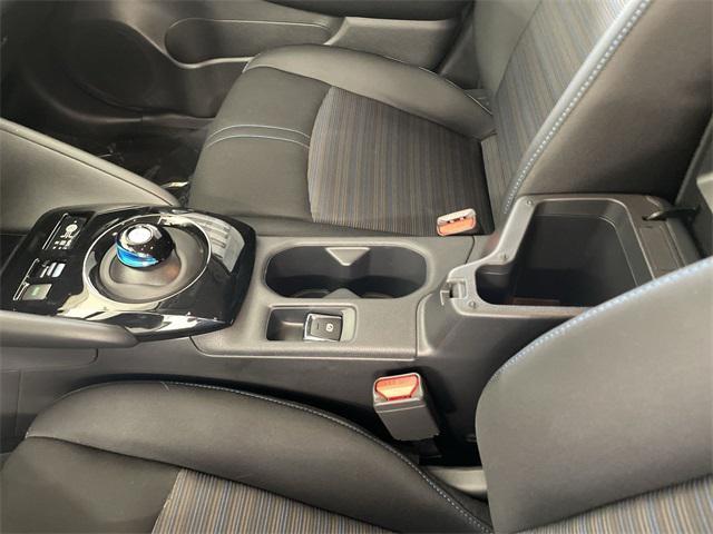 Photo of 2025 Pearl White Tricoat Nissan Leaf