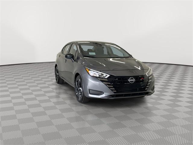 Photo of 2025 Gun Metallic Nissan Versa