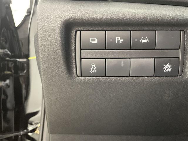 Photo of 2025 Super Black Nissan Versa