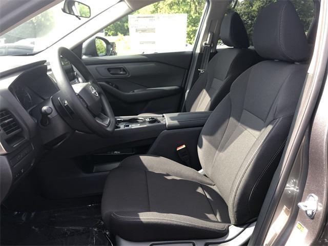 Photo of 2026 Gun Metallic Nissan Rogue