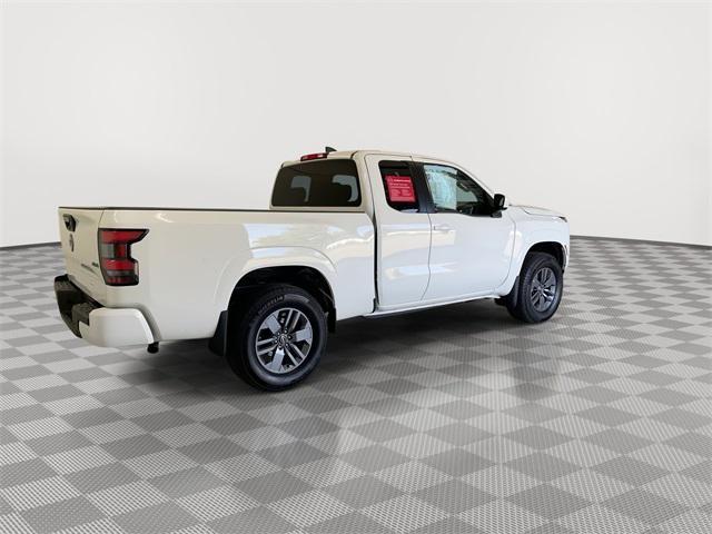 Photo of 2025 Glacier White Nissan Frontier