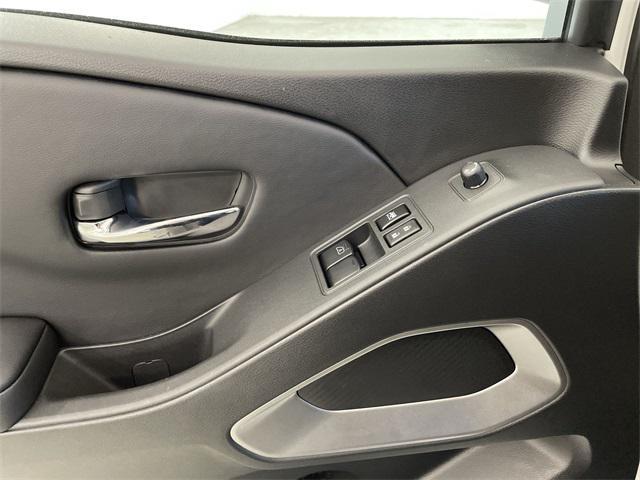 Photo of 2025 Glacier White Nissan Frontier
