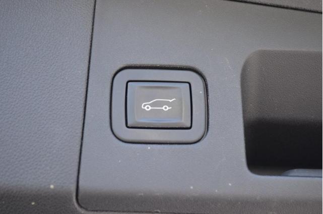 Photo of 2017 Silver Or Aluminum Cadillac XT5