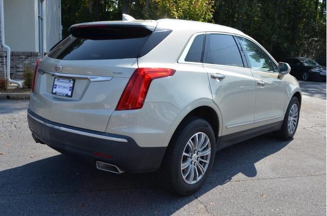 Photo of 2017 Silver Or Aluminum Cadillac XT5