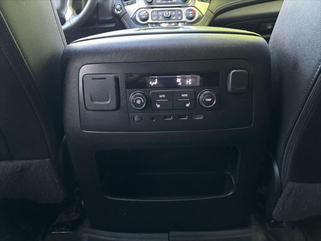 Photo of 2017 Silver Ice Metallic Chevrolet Tahoe