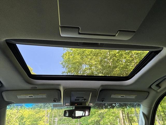 Photo of 2017 Silver Ice Metallic Chevrolet Tahoe