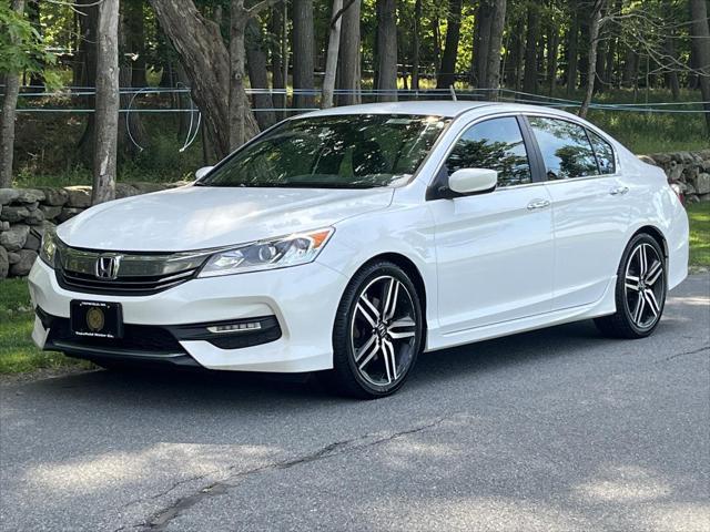 Photo of 2016 White Orchid Pearl Honda Accord