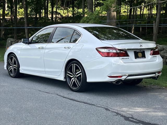 Photo of 2016 White Orchid Pearl Honda Accord