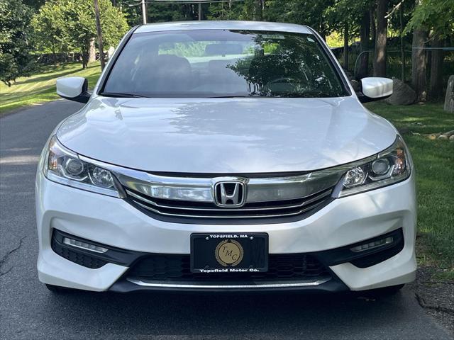 Photo of 2016 White Orchid Pearl Honda Accord
