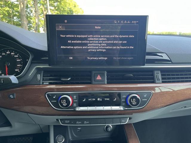Photo of 2022 Brilliant Black/Black Roof Audi A5