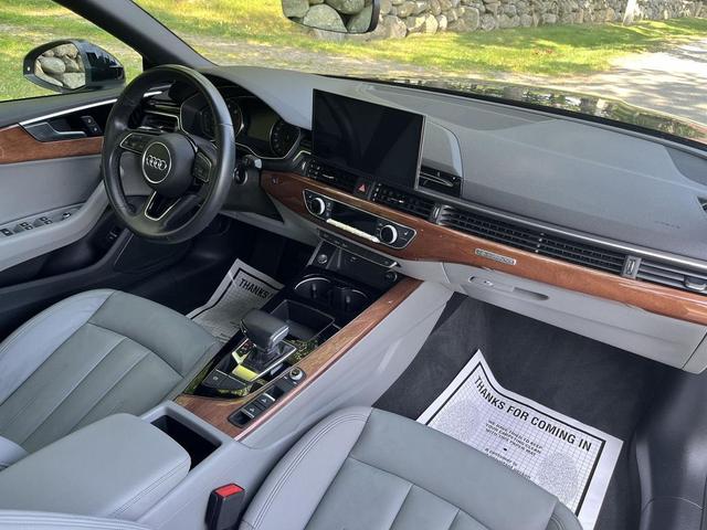 Photo of 2022 Brilliant Black/Black Roof Audi A5