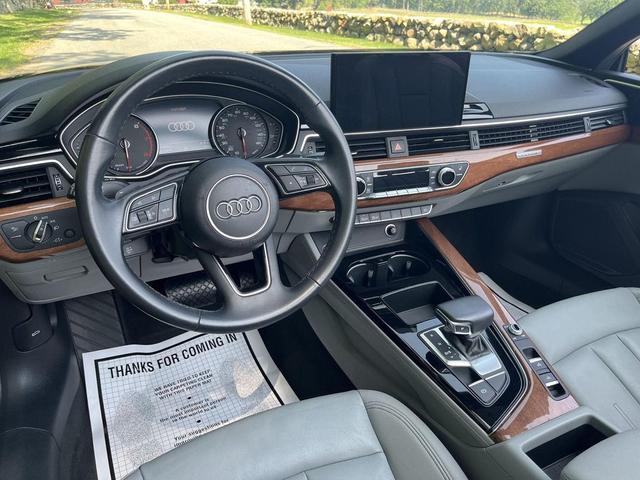 Photo of 2022 Brilliant Black/Black Roof Audi A5