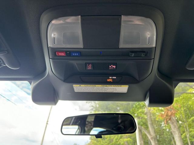 Photo of 2022 Crystal White Pearl Subaru Impreza