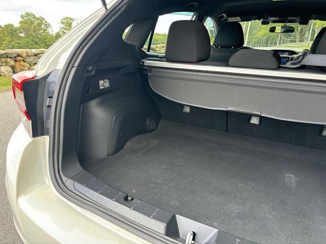 Photo of 2022 Crystal White Pearl Subaru Impreza