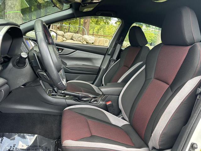 Photo of 2022 Crystal White Pearl Subaru Impreza