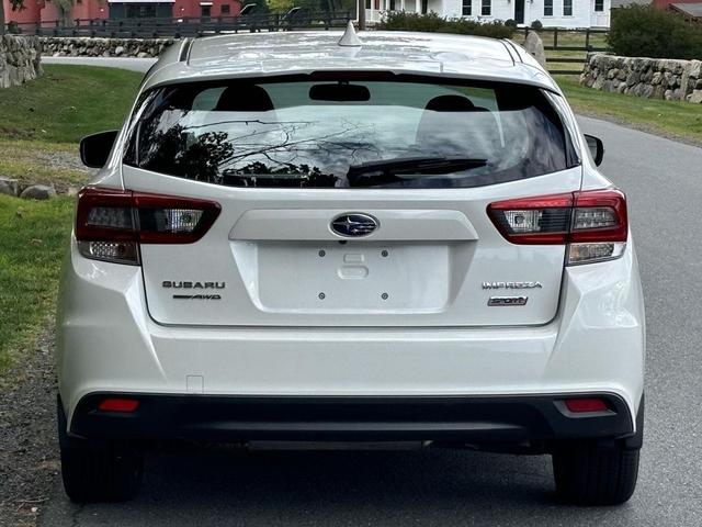 Photo of 2022 Crystal White Pearl Subaru Impreza