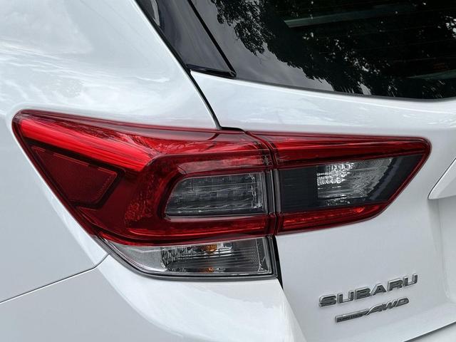 Photo of 2022 Crystal White Pearl Subaru Impreza
